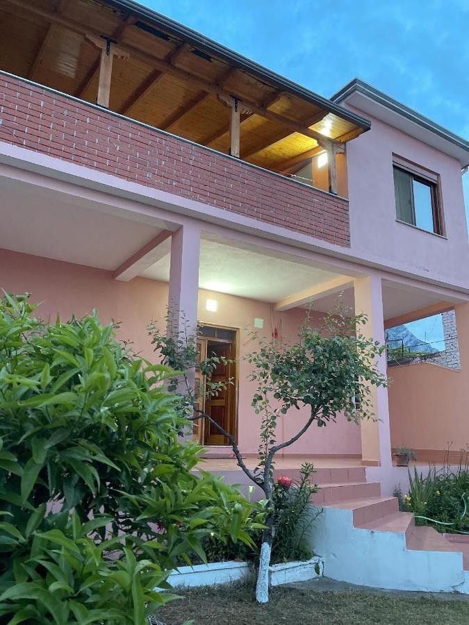 Vila 8 กรูเยอ ภายนอก รูปภาพ
