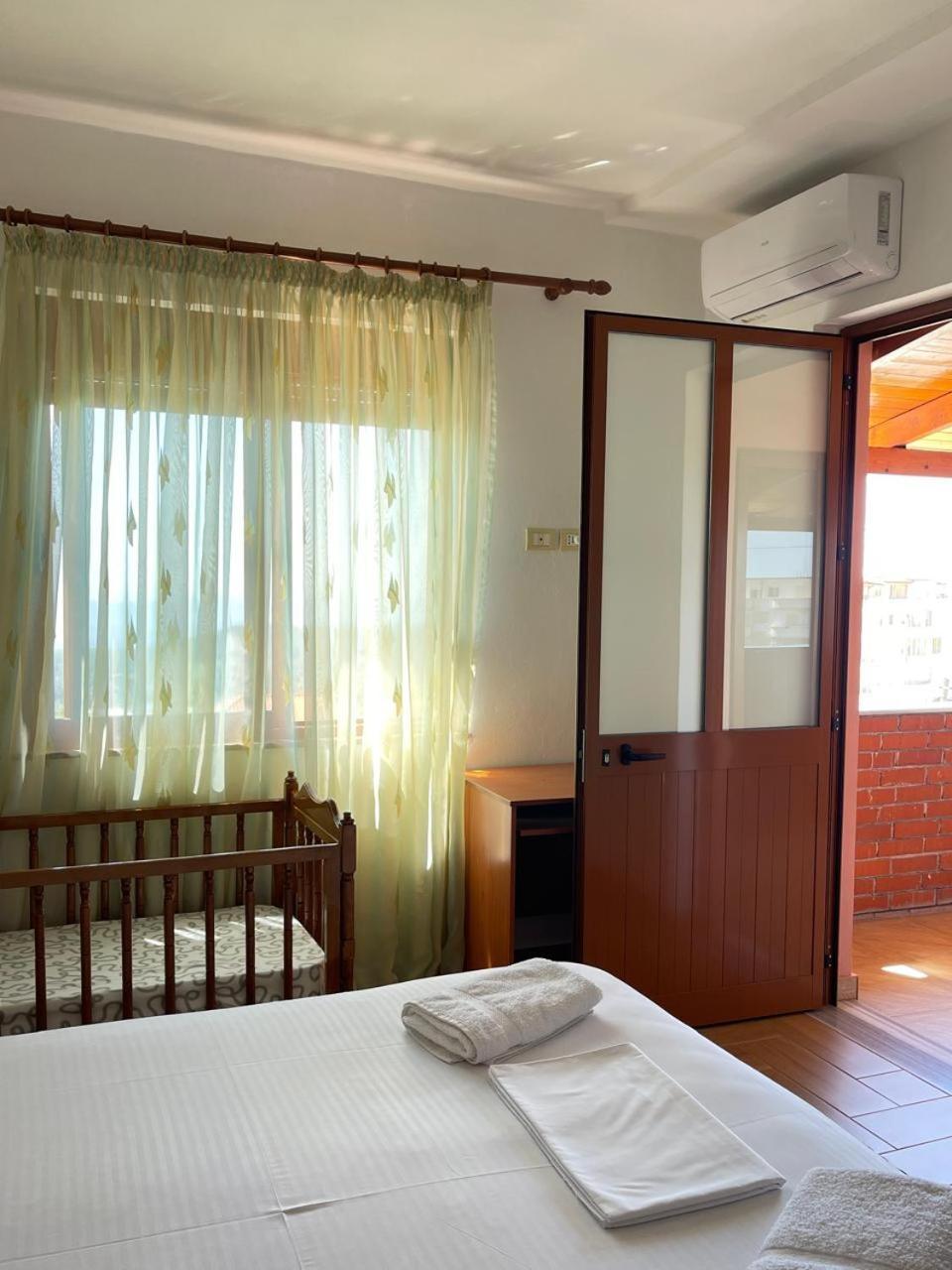 Vila 8 กรูเยอ ภายนอก รูปภาพ